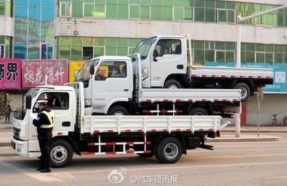 pomys�owo�� chi�skich kierowc�w ci�ar�wek